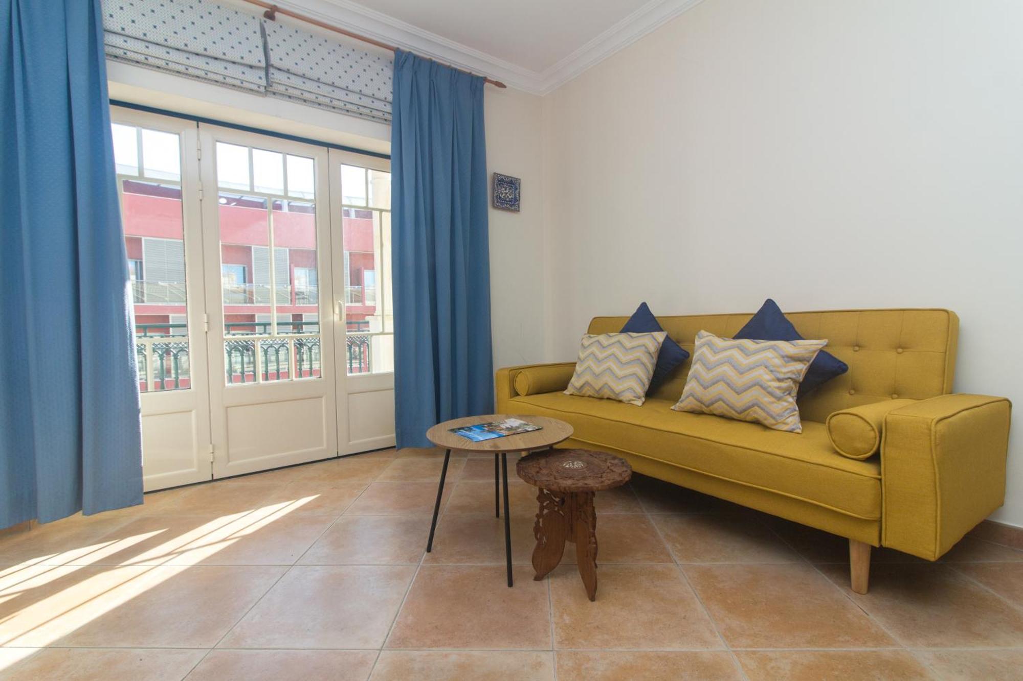 Oura Sunrise Iii - Sea View & Oura Beach & Top Location Apartment